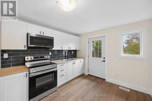 #4 - 118 HIGH STREET , Georgina, Ontario L0E 1R0 5