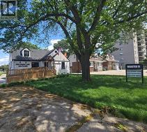 2 - 531 QUEENSTON ROAD  Hamilton, ON L8K 1J7