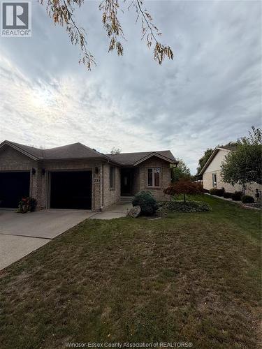 23 Malibu Dr  Leamington, ON N8H 5G4
