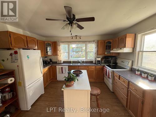 22 THIRD STREET N , Prince Edward County (Hallowell Ward), Ontario K0K 2T0 2
