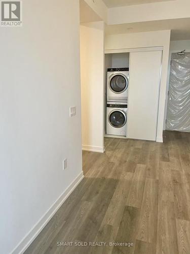 5502 - 55 COOPER STREET , Toronto, Ontario M5E 0G1 5