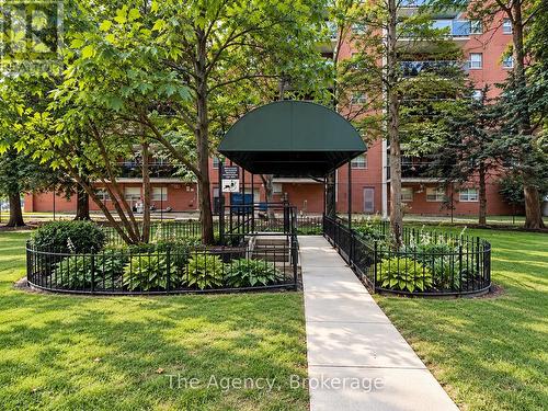 701 - 45 PAISLEY BOULEVARD W , Mississauga (Cooksville), Ontario L5B 1E4 5