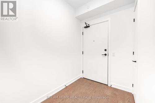 2002 - 91 MONTCLAIR AVENUE , Toronto, Ontario M5P 0B1 3