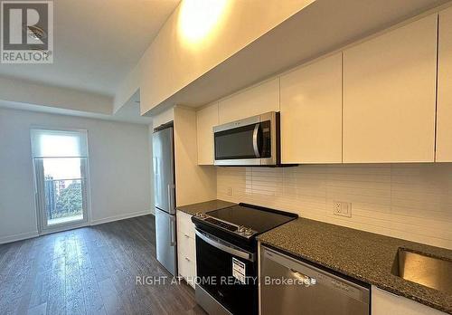 809 - 500 WILSON AVENUE , Toronto, Ontario M3H 0E5 2