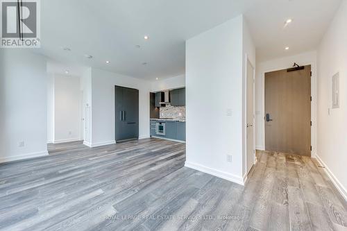 806 - 1315 BAY STREET , Toronto, Ontario M5R 2C4 5