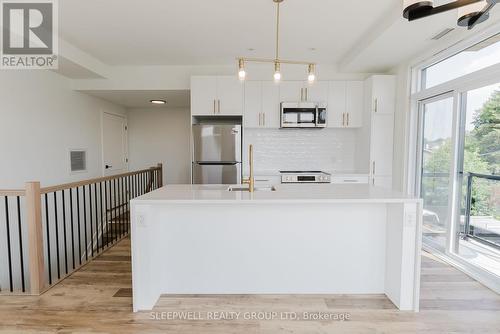 9 - 845 CHAMPLAIN STREET , Ottawa, Ontario K1C 1K3 2