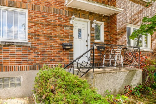 5852 Av. Somerled , Montréal (Côte-des-Neiges/Notre-Dame-de-Grâce), QC H3X 2A4 2