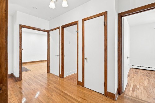 5852 Av. Somerled , Montréal (Côte-des-Neiges/Notre-Dame-de-Grâce), QC H3X 2A4 4