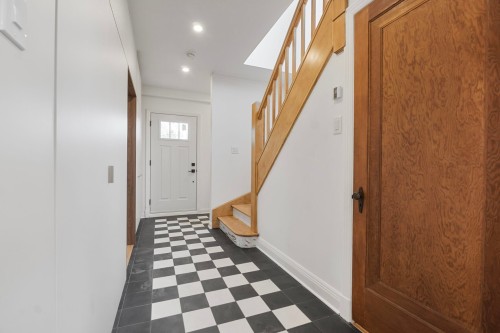 440 Boul. Quinn , Longueuil (Le Vieux-Longueuil), QC J4H 2N1 3