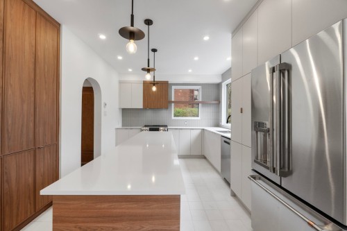 440 Boul. Quinn , Longueuil (Le Vieux-Longueuil), QC J4H 2N1 4