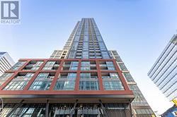 701 - 108 PETER STREET Toronto, ON M5V 2G7