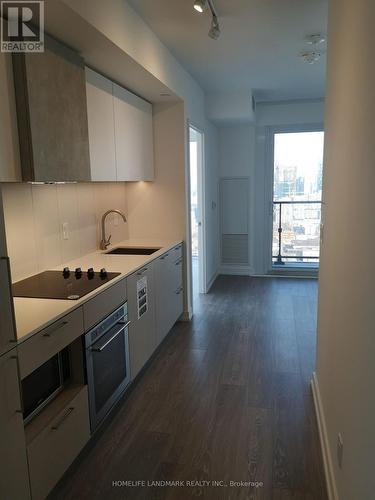 3319 - 19 WESTERN BATTERY ROAD , Toronto, Ontario M6K 0E3 4
