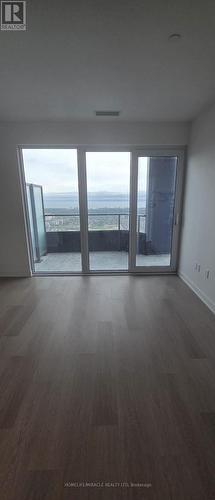 7509 - 448 BURNHAMTHORPE ROAD W , Mississauga, Ontario L5B 0R4 3