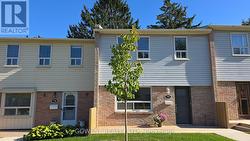 75 - 1055 SHAWNMARR ROAD  Mississauga, ON L5H 3V2