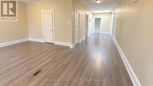 3 - 94 FAIRMONT AVENUE , Ottawa, Ontario K1Y 1X5 4