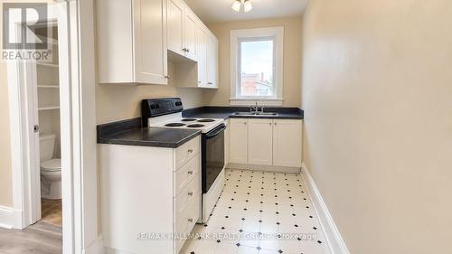 3 - 94 FAIRMONT AVENUE , Ottawa, Ontario K1Y 1X5 5