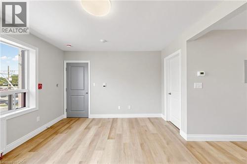 71 SANFORD Avenue S Unit# Unit 9 , Hamilton, Ontario L8M 2G7 4