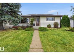 8408 54 ST NW  Edmonton, AB T6B 1H1
