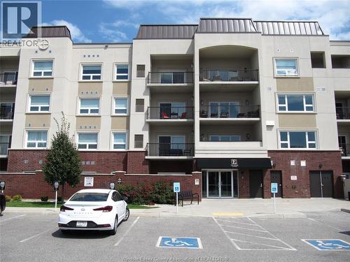 7887 Edgar Unit# 303  Windsor, ON N8S 3M9