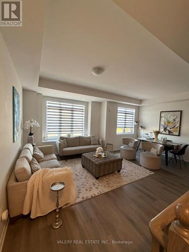 517 DUNDAS STREET E , Oakville, Ontario L6H 3P6
