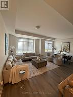 517 DUNDAS STREET E Oakville, ON L6H 3P6