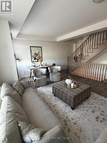 517 DUNDAS STREET E , Oakville, Ontario L6H 3P6 5