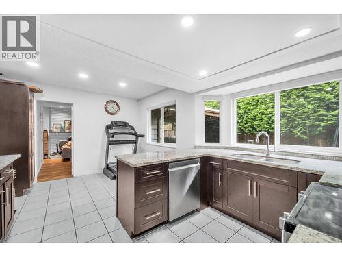 53XX TIFFANY PLACE , Richmond, British Columbia V7C 5A6 3
