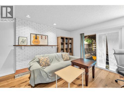 53XX TIFFANY PLACE , Richmond, British Columbia V7C 5A6 5