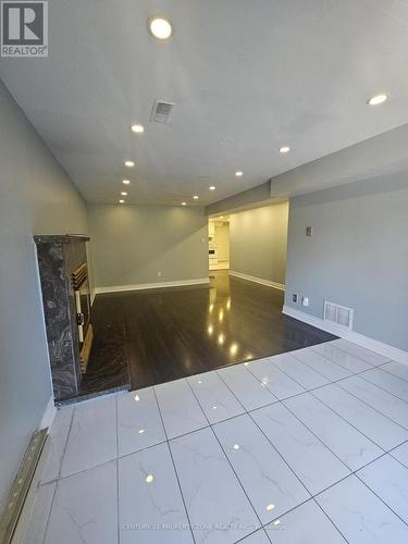 4473 MARSHDALE COURT , Mississauga, Ontario L5M 4G2 5