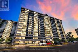 306 - 21 MARKBROOK LANE N  Toronto, ON M9V 5E4