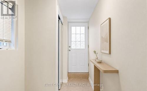 66 CARRIER CRESCENT , Vaughan, Ontario L6A 0T8 2