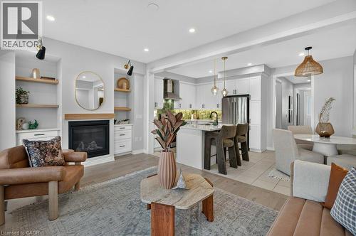 347 RAYMOND Road  Ancaster, ON L9K 0J8