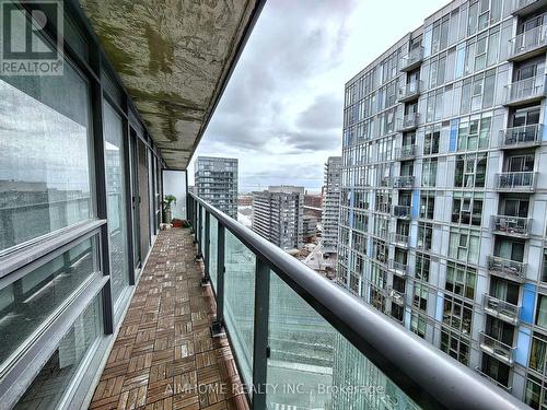1916 - 36 LISGAR STREET , Toronto, Ontario M6J 0C7 4