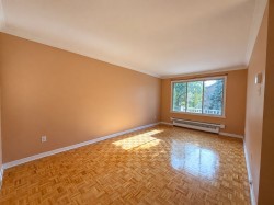 1069 Rue Duguay  Montréal (Saint-Laurent), QC H4R 1W2