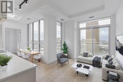 905 - 286 MAIN STREET  Toronto, ON M4C 5K7