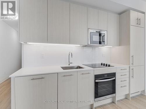905 - 286 MAIN STREET , Toronto, Ontario M4C 5K7 3