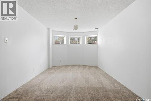 8126 Sherwood Drive, Regina, SK 