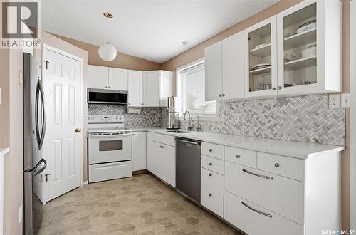 8126 Sherwood Drive, Regina, SK 