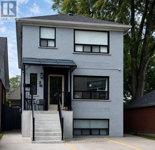 3 COSBURN AVENUE , Toronto, Ontario M4K 2E6 2