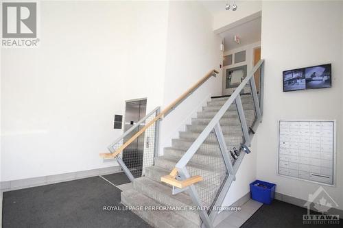 301 - 360 CUMBERLAND STREET , Ottawa, Ontario K1N 0B1 4