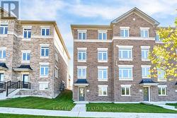 27 ADDYMAN CRESCENT  Clarington, ON L1B 0X4