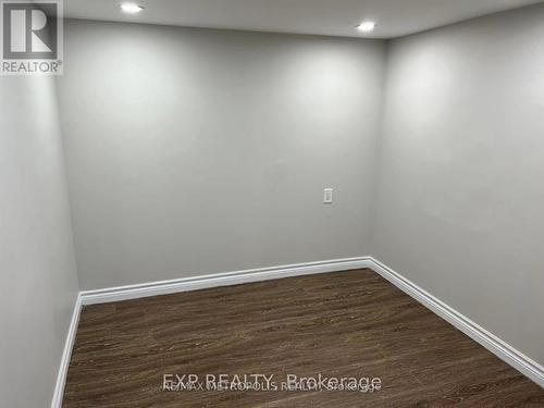 BSMT - 6 MID PINES ROAD , Toronto, Ontario M1G 2L6 3