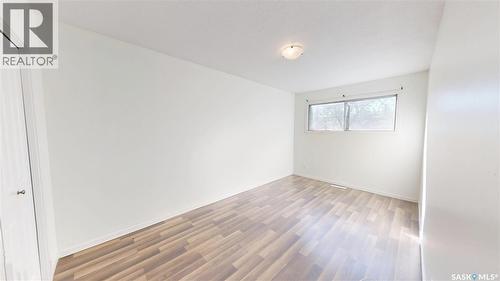 4 Carleton Drive, Saskatoon, SK 