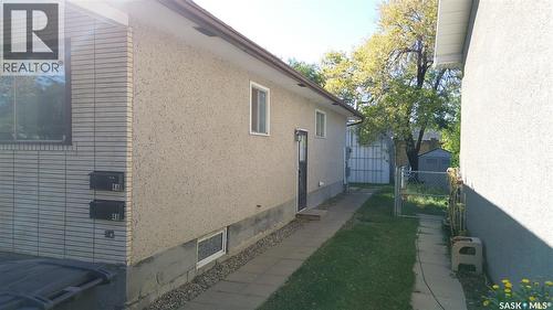 4 Carleton Drive, Saskatoon, SK 