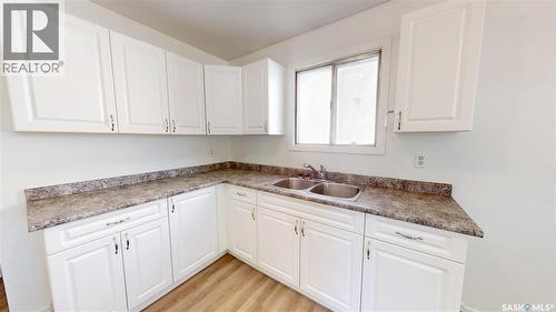 4 Carleton Drive, Saskatoon, SK 