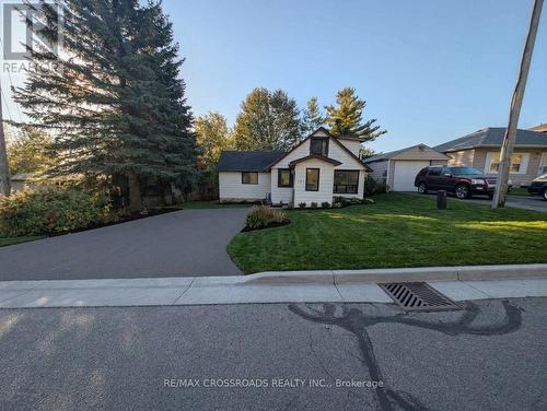 261 LAKEVIEW BOULEVARD  Georgina, ON L4P 2Y4