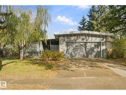 15432 78 AV NW  Edmonton, AB T5R 3E1