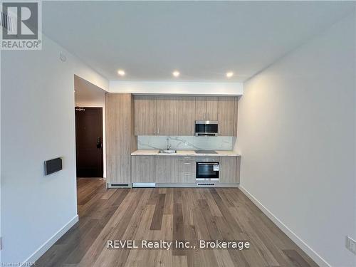 213 - 7549 A KALAR ROAD , Niagara Falls (Brown), Ontario L2H 3W6 4