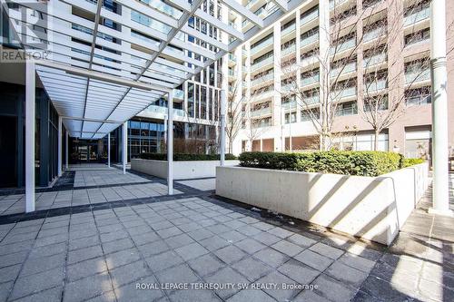 807 - 400 ADELAIDE STREET E , Toronto, Ontario M5A 4S3 3
