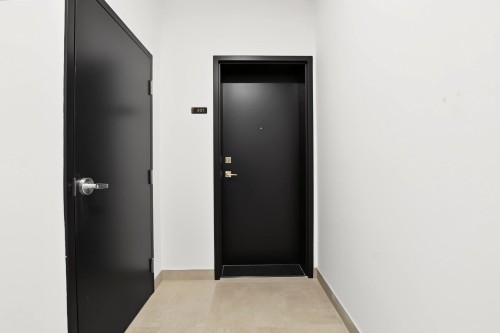 301-9229 Rue Airlie , Montréal (LaSalle), QC H8R 2A7 3